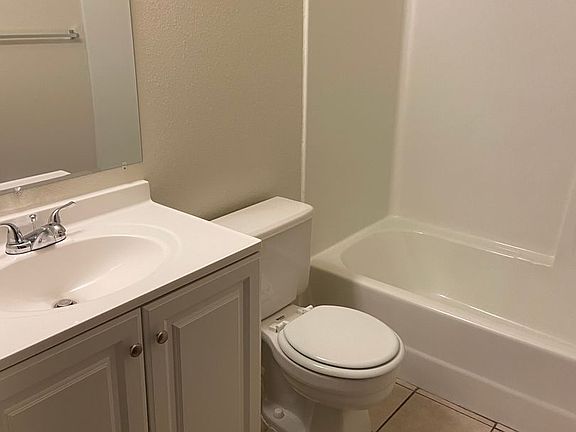 2nd image of 406 Walnut St