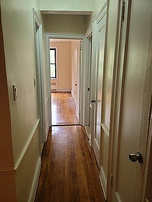 3rd image of 915 Washington Ave #42