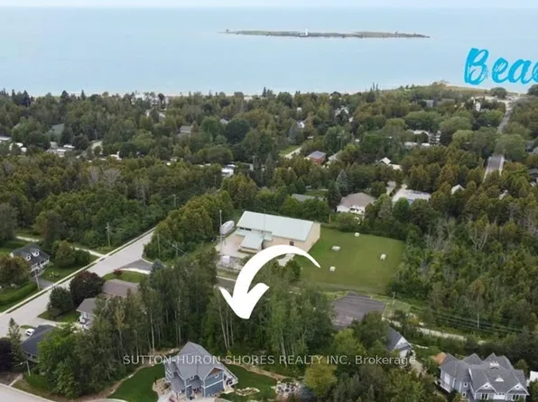 286 Grosvenor St S, Saugeen Shores, ON N0H 2L0