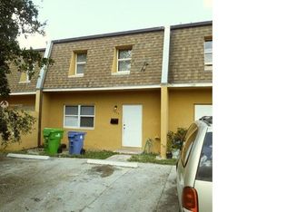 5953 NW 25th Pl, Sunrise, FL 33313
