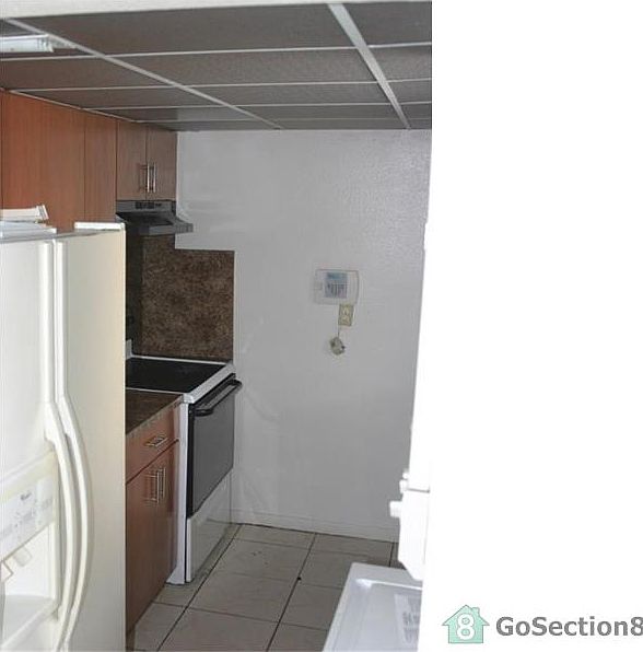 2nd image of 5816 Blueberry Ct