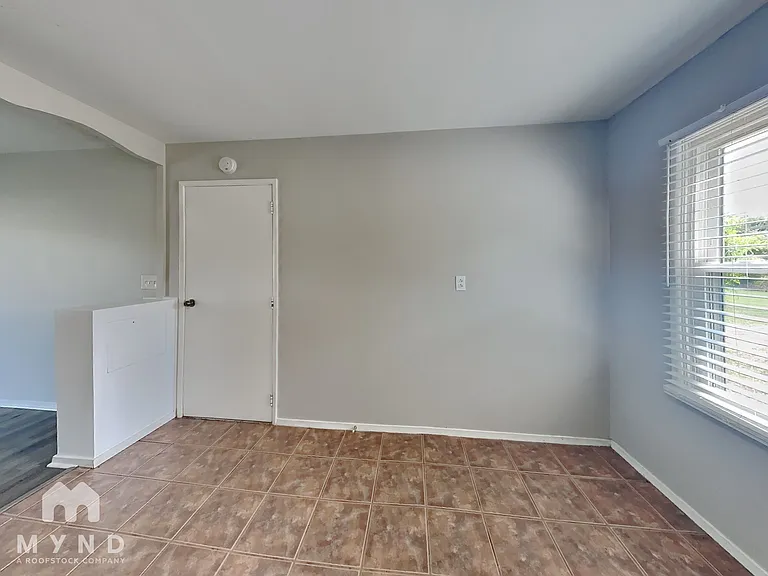 6649 Meadowlark Dr — Photo 8