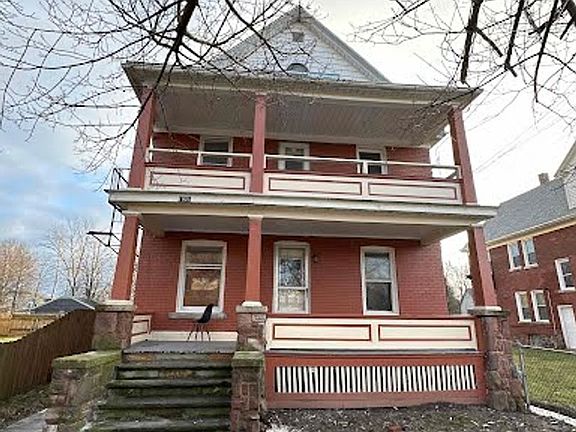 2nd image of 1921 Falls St #2