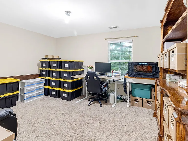 232 Cottonham Ct — Photo 37
