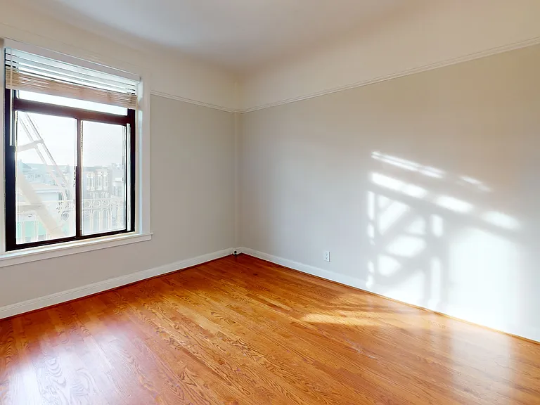 2242 Polk St #311 — Photo 5