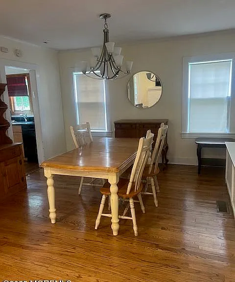 8 Roseld Ct — Photo 4