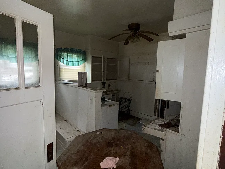 1334 N Edward St — Photo 3