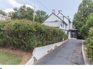 947 Ashland Ave, Crum Lynne, PA 19022