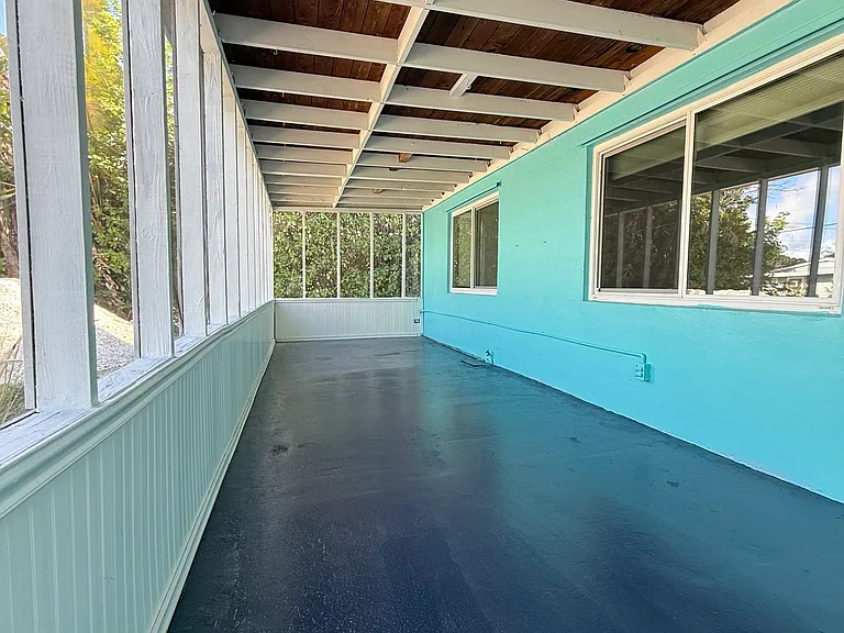 1413 SW 23rd Ave #2 — Photo 4