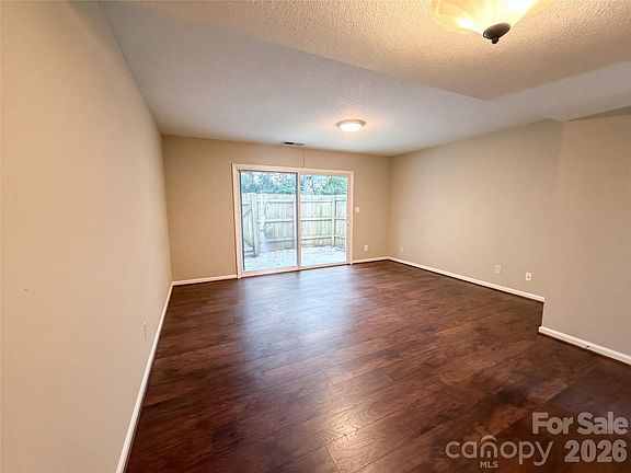 4th image of 1786 Ebenezer Rd APT A