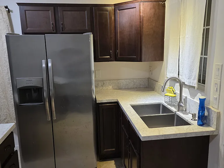 770 E 12th St #770 — Photo 9