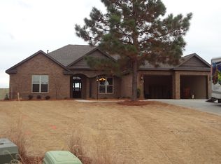 168 Village Ct, Wetumpka, AL 36093