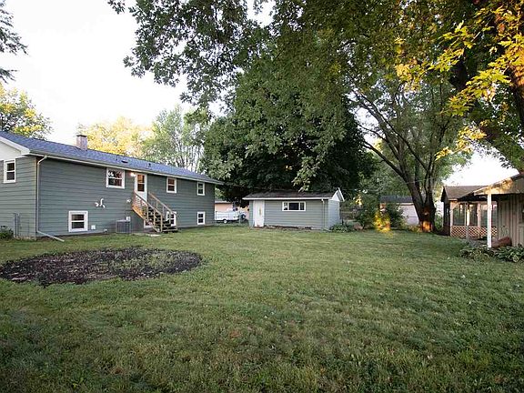 4th image of 1912 Juniper Ln