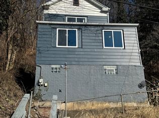 908 Benwood Ave, Mc Kees Rocks, PA 15136