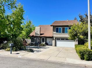 99 Teardrop Ct, Thousand Oaks, CA 91320