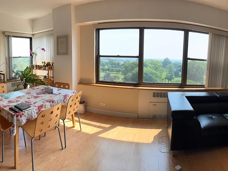 4200 N Marine Dr #901 — Photo 7