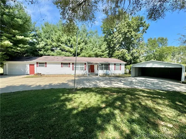188 W Cross Street, Austin, IN 47102