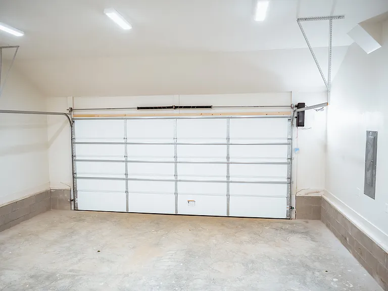 219 McCowat St — Photo 11