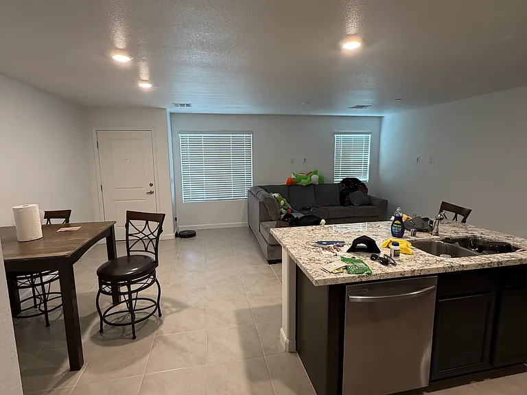 3435 Grecian Queen Ave — Photo 3