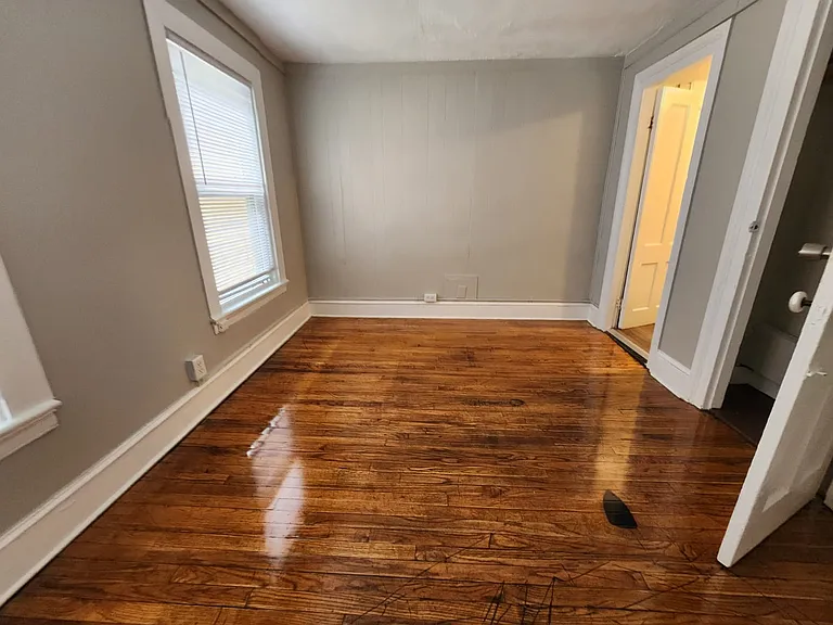 202 Hallock Ave #2022 — Photo 5