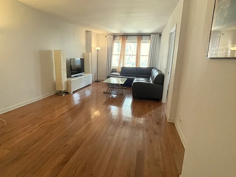 159 W 53rd St #15G — Photo 1