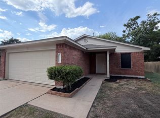 612 Elizabeth Ln, Bastrop, TX 78602