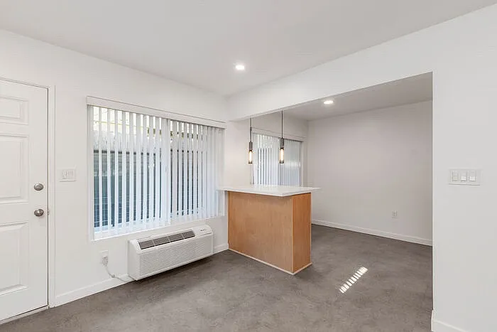 3801 Centre St #F — Photo 4