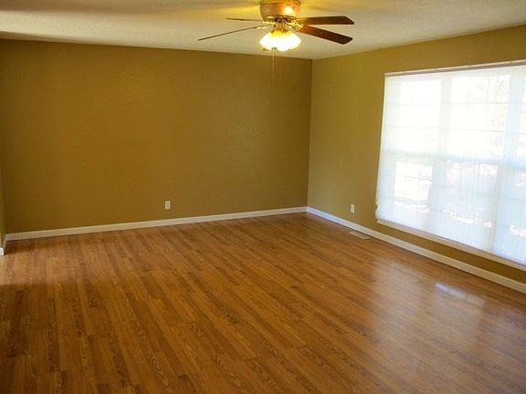 3rd image of 7102 SE Bobwhite Ln