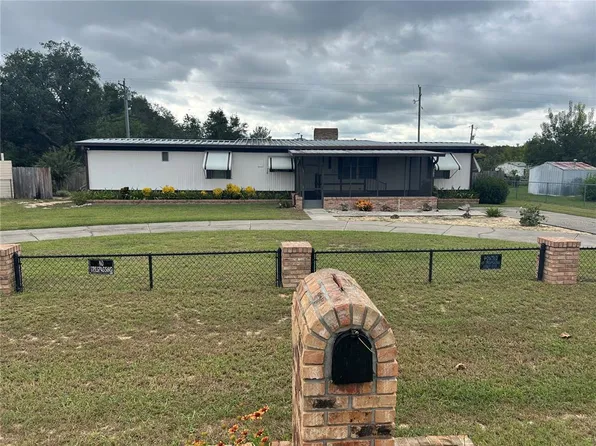 16920 SE 251st Ter, Umatilla, FL 32784