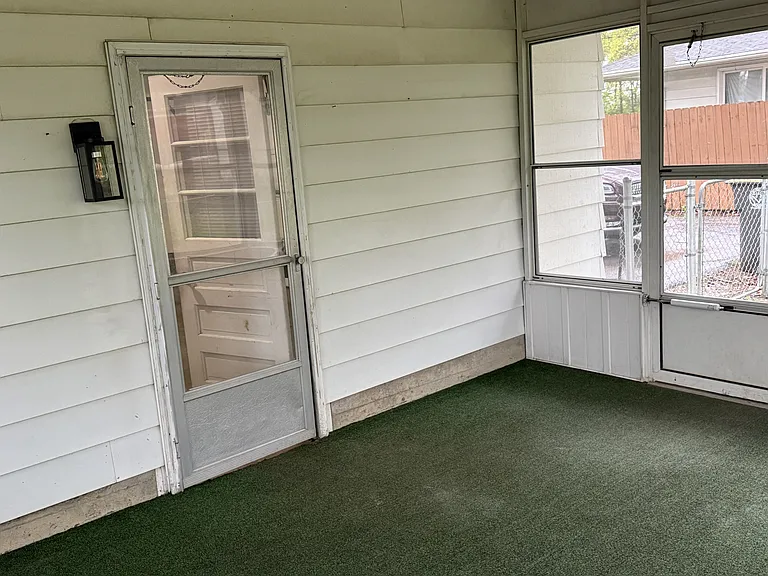 2316 Lima Ln — Photo 15