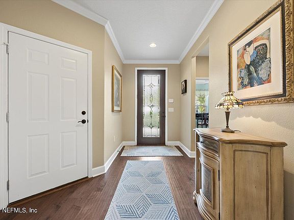 3rd image of 200 Woodhurst Dr
