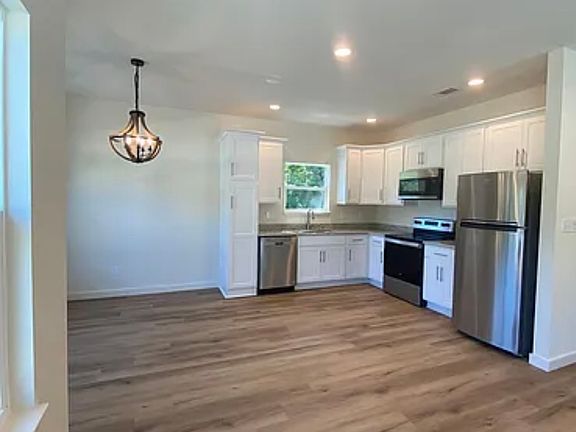 2nd image of 8431 Caminitti Ln #31