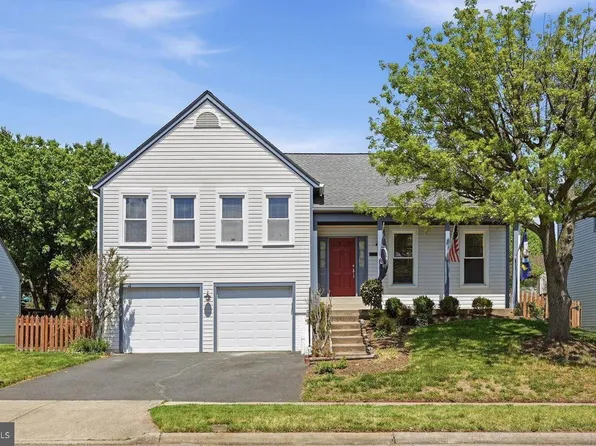 13704 Springhaven Dr, Chantilly, VA 20151