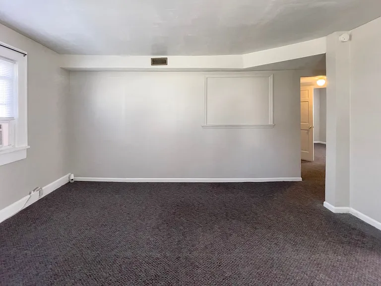210 S Nichols Ave — Photo 8