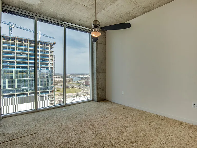 301 Demonbreun St #1610 — Photo 11