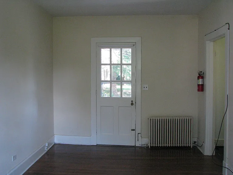 33 University Cir #8 — Photo 6