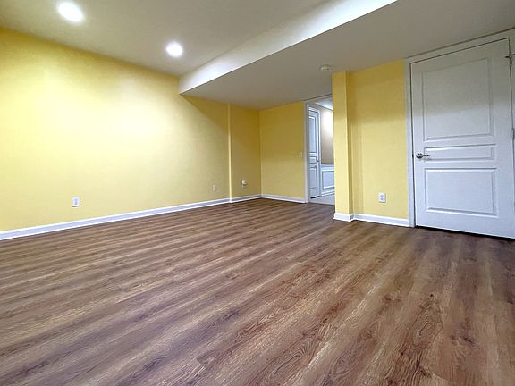 5th image of 268 Baxter Dr
