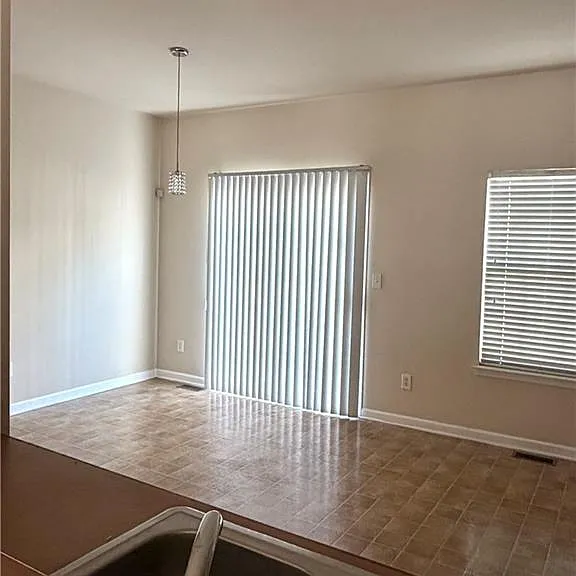 2106 Meadow Peak Rd — Photo 5