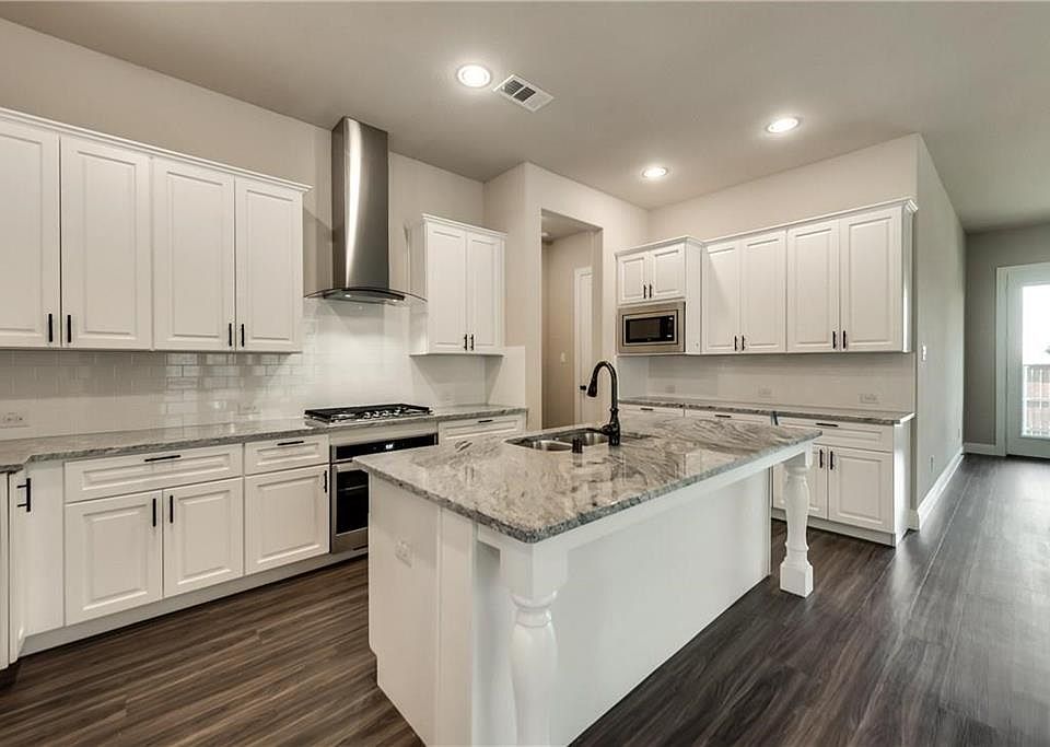 1st image of 9526 Hetta Dr