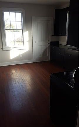 5th image of 1019 Kentucky St