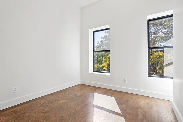 Rented by Reavis | media 20