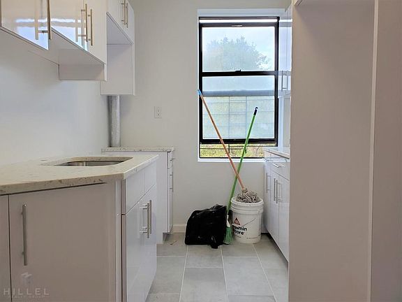 3rd image of 4708 43rd Ave APT B36