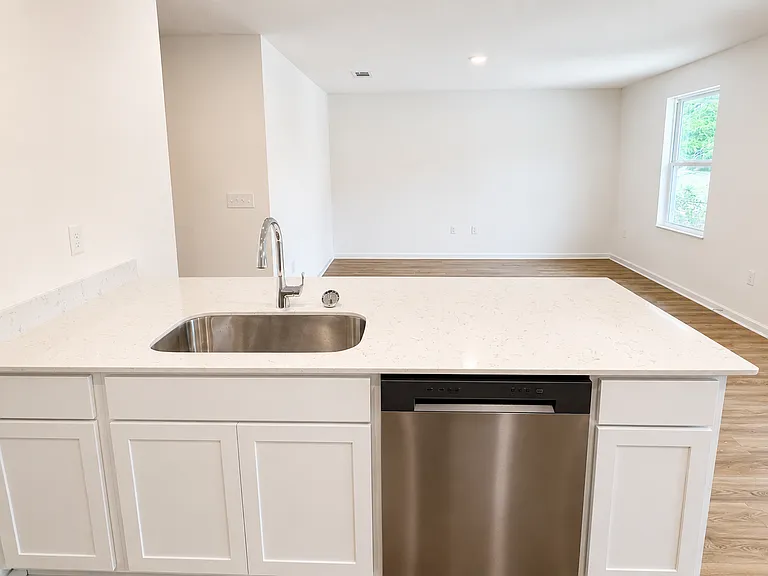 1623 Trout Dr — Photo 3