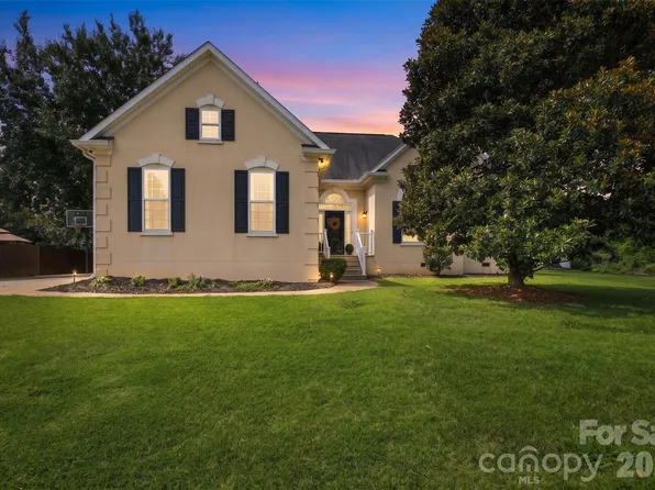 4025 Bamborough Dr, Fort Mill, SC 29715
