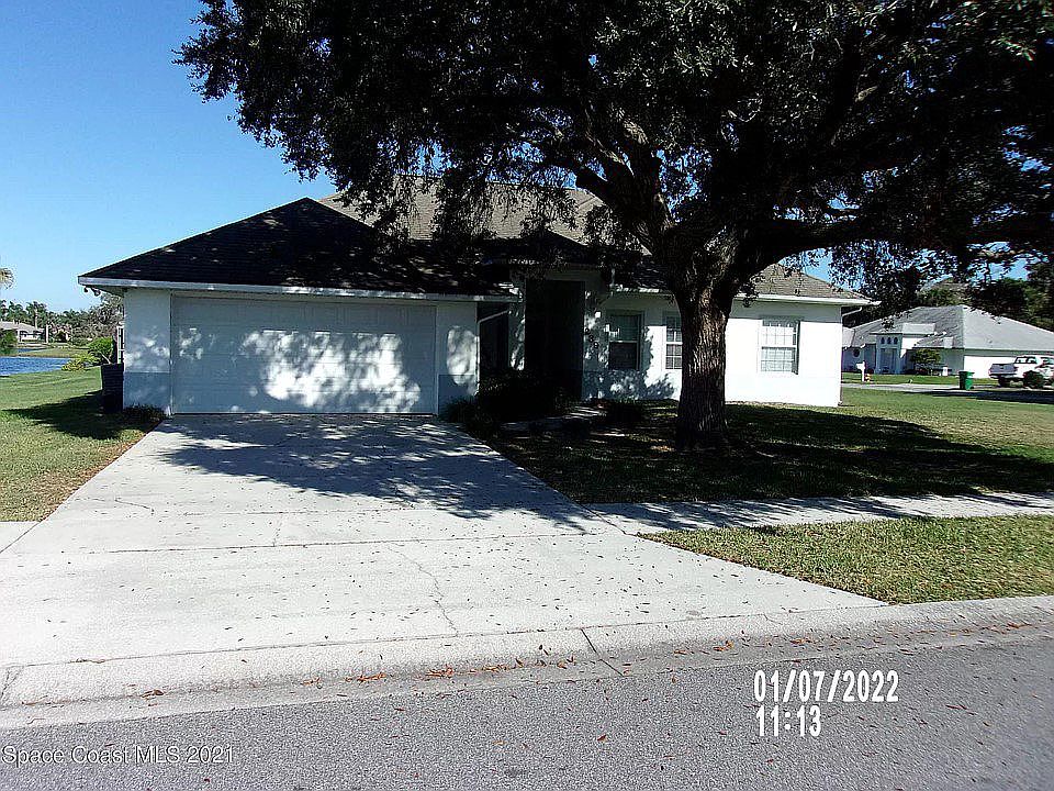 1st image of 239 Lake Shore Dr
