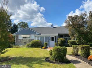 6 Gerald Dr, Aston, PA 19014