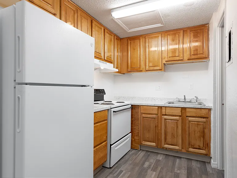 Blossom Corners Apartments — Photo 12