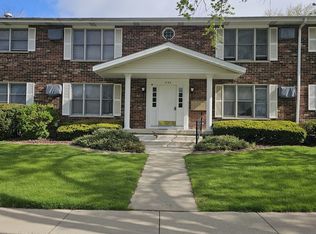 1440 Getzelman Dr APT 2N, Elgin, IL 60123