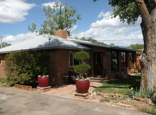 821 Artie Rd NW, Albuquerque, NM 87114