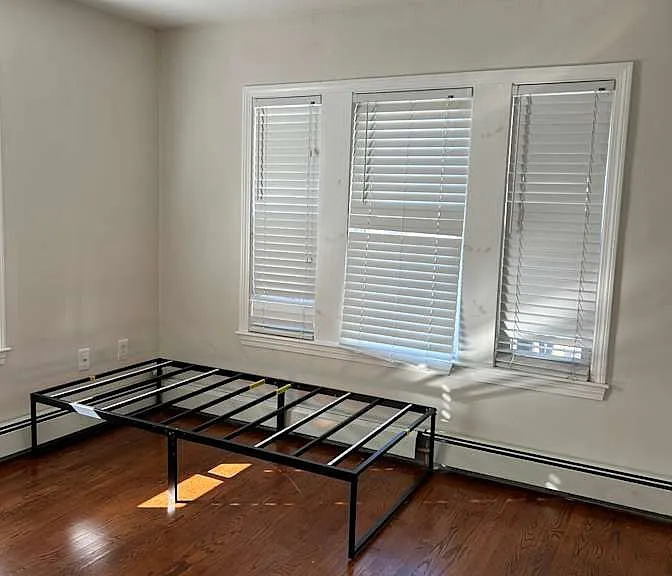 Elliot St — Photo 2